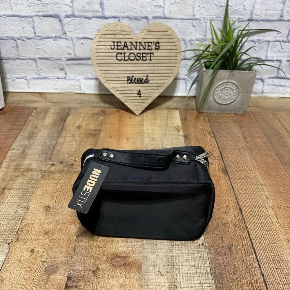 NUDESTIX HANGING COSMETIC CASE, NWT